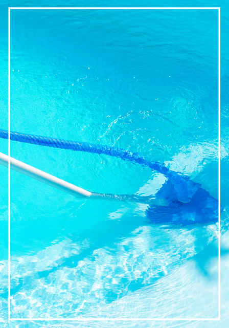 advantages-of-a-self-cleaning-fibreglass-pool-blogimage1-m