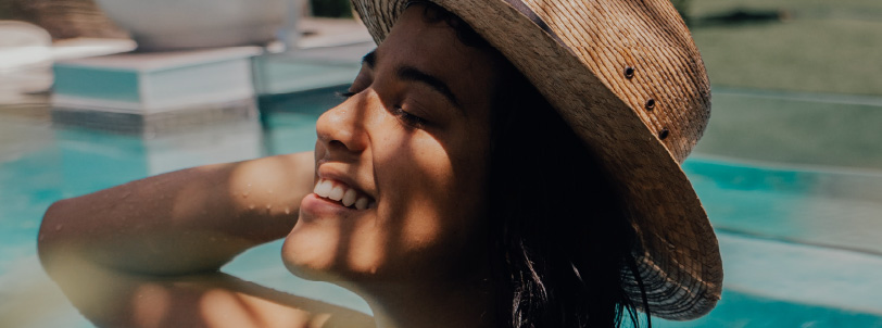 here-are-some-plants-that-look-good-around-your-pool-blogimage2