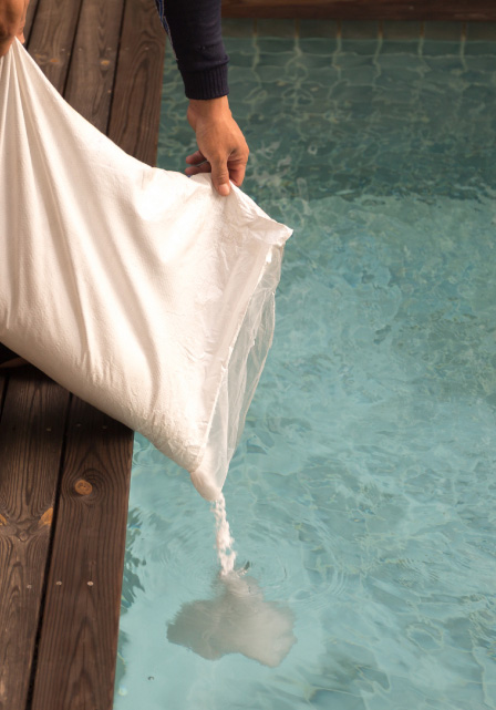 the-complete-pool-maintenance-checklist-blogimage2-m